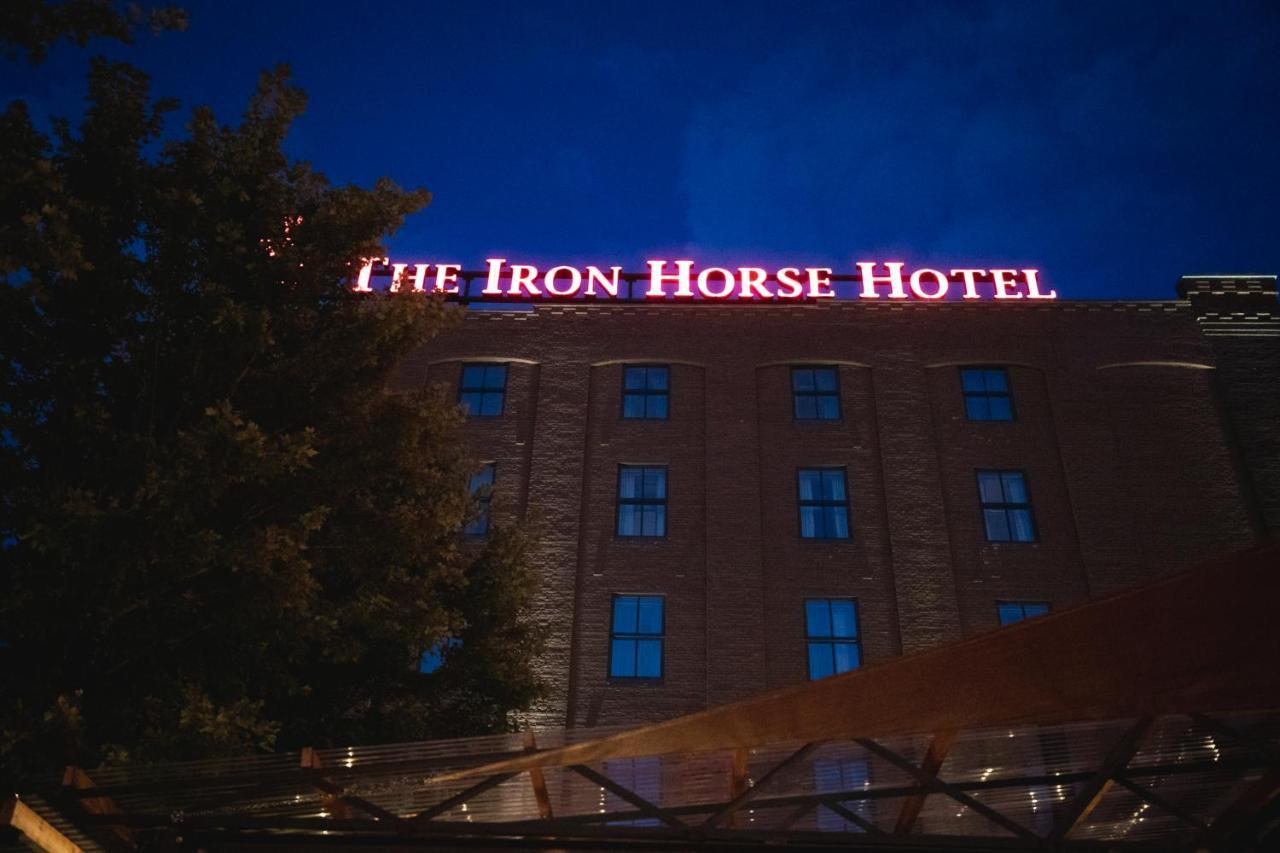 The Iron Horse Hotel (Adults Only) Milwaukee Exterior photo