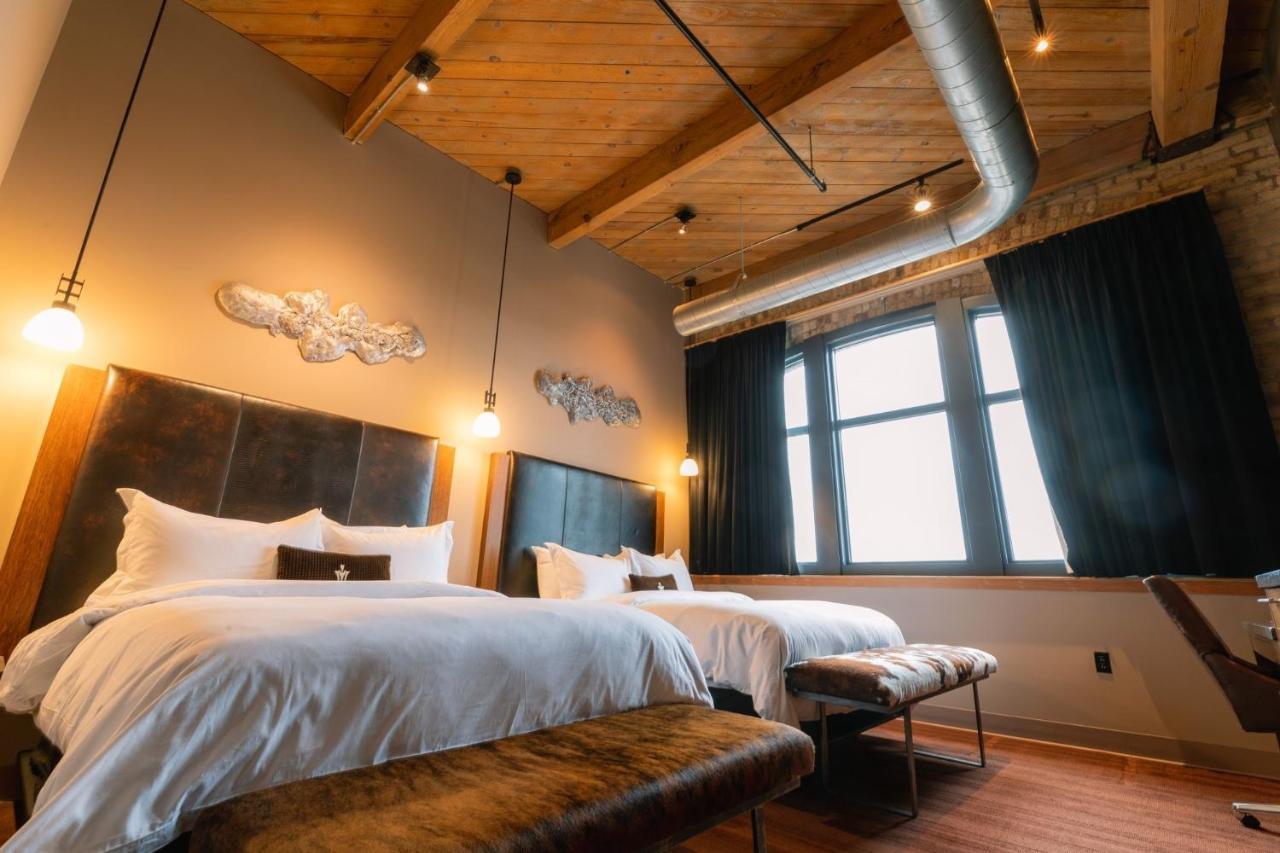 The Iron Horse Hotel (Adults Only) Milwaukee Exterior photo